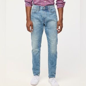 J.Crew Athletic slim-fit jean in Montauk Wash size 35/34 NWT